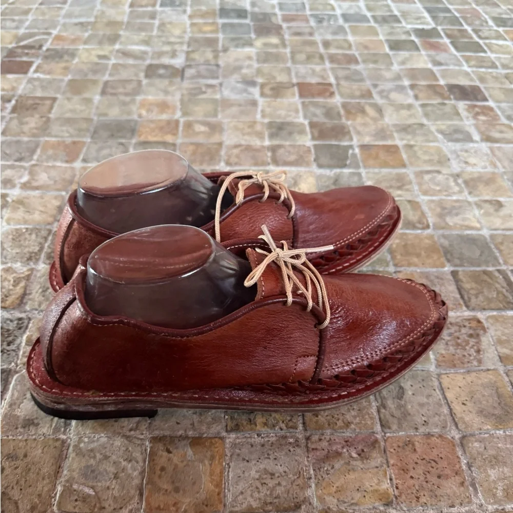 Mean leather shoes *please read